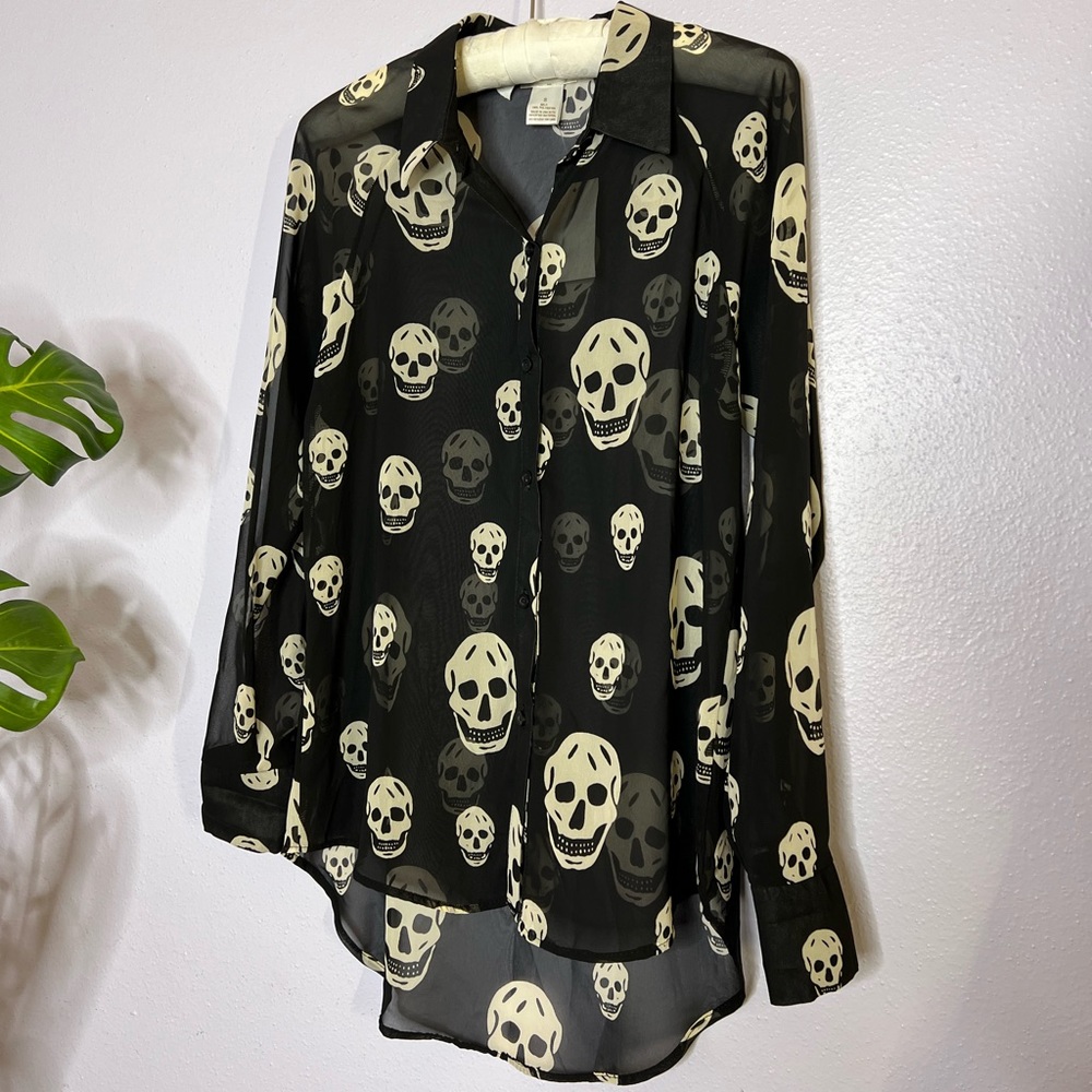 I•ner Sheer Skull Blouse
